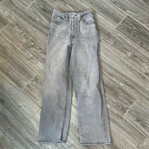 Grey women’s Levi Strauss 24” waist ribcage straight ankle jeans 24X27